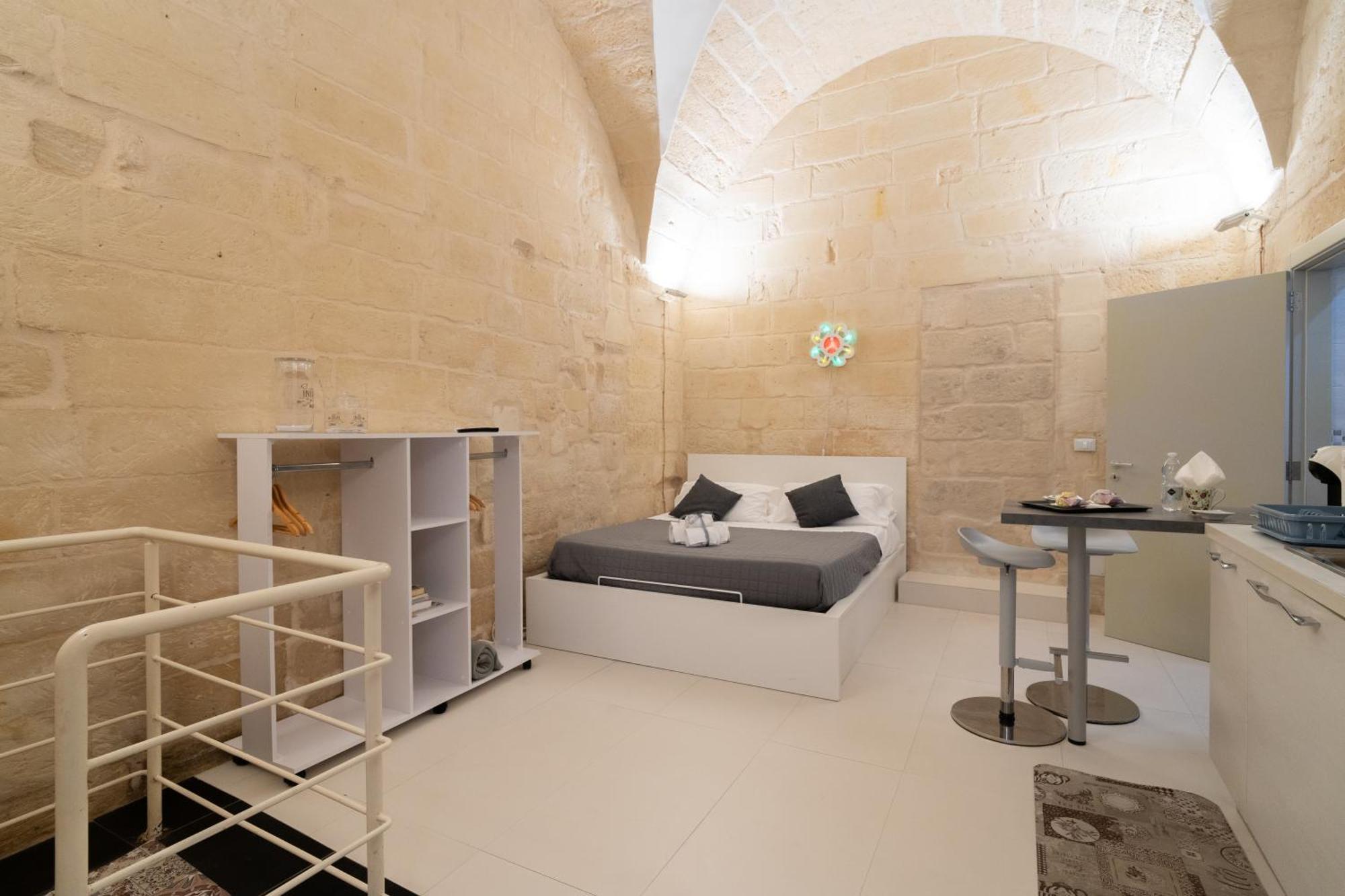 Essential Suite By Dimora Barocca Lecce Zewnętrze zdjęcie